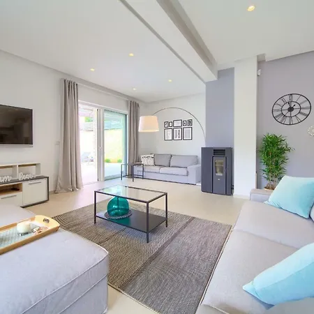 ヴィラ Vale *